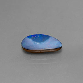 Doublet d'opale multicolore naturelle forme fantaisie, 2,64 ct, opaque