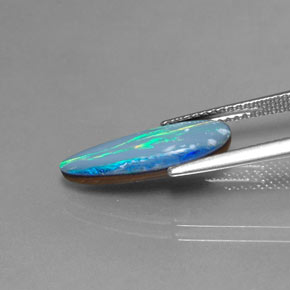 Doublet d'opale multicolore naturelle forme fantaisie, 2,23 ct, opaque