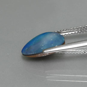 Doublet d'opale multicolore naturelle forme fantaisie, 1,62 ct, opaque