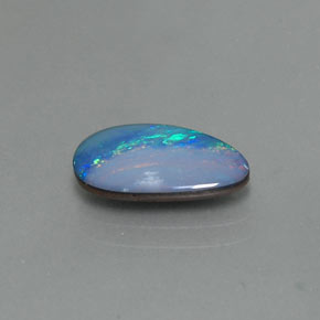 Doublet d'opale multicolore naturelle forme fantaisie, 1,60 ct, opaque