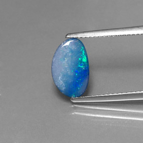 Doublet d'opale multicolore naturelle forme fantaisie, 1,52 ct, opaque