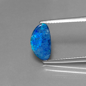 Doublet d'opale multicolore naturelle forme fantaisie, 1,20 ct, opaque
