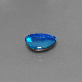Doublet d'opale multicolore naturelle forme fantaisie, 1,33 ct, opaque