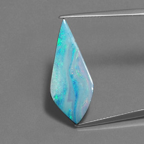Doublet d'opale multicolore naturelle forme fantaisie, 7,20 ct, opaque