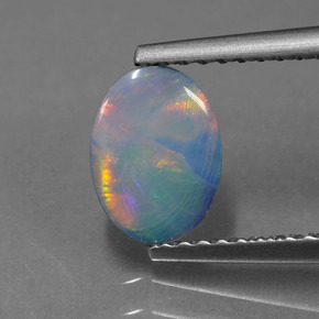Opale Doublet Multicolore naturelle ovale, 0.69 ct, Opaque