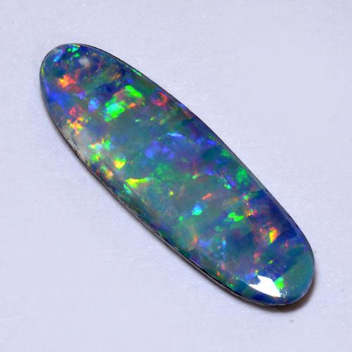 Opale Doublet Multicolore naturelle Coupe ovale, 1.63 ct, Opaque