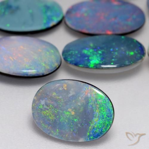 Opale Doublet Multicolore naturelle ovale, 0.88 ct, Opaque