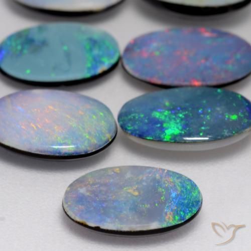 Opale Doublet Multicolore naturelle ovale, 0.88 ct, Opaque