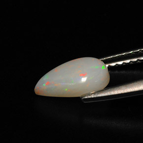 Opale multicolore naturelle en forme de poire, 0,86 ct, opaque