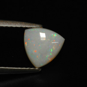 Opale multicolore naturelle transparent, 0,75 ct, transparent / translucide