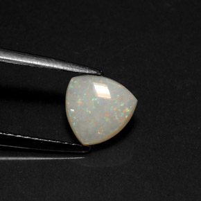 Opale multicolore naturelle transparent, 0,70 ct, transparent / translucide