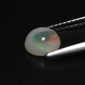 Opale multicolore naturelle transparent, 0,72 ct, transparent / translucide