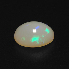 Opale multicolore naturelle coupe ovale, 1,22 ct, translucide