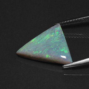 Opale multicolore naturelle trillion, 3,97 ct, translucide