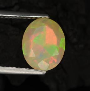Opale multicolore naturelle coupe ovale, 1,57 ct, translucide