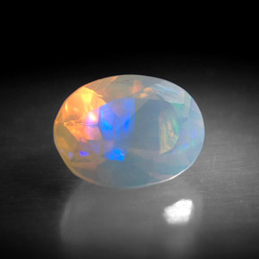 Opale multicolore naturelle transparent, 0,91 ct, transparent / translucide