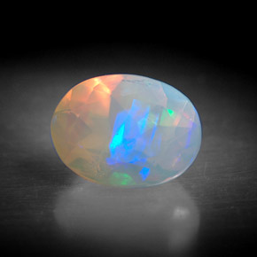 Opale multicolore naturelle transparent, 0,91 ct, transparent / translucide