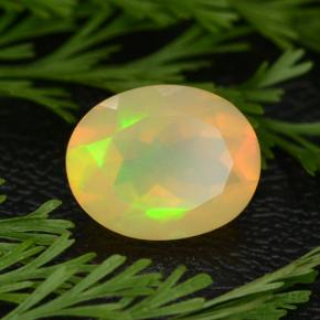Opale jaune naturelle coupe ovale, 1,69 ct, translucide