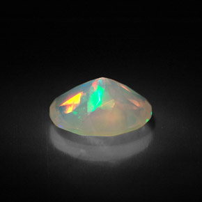 Opale multicolore naturelle transparent, 1,35 ct, transparent / translucide