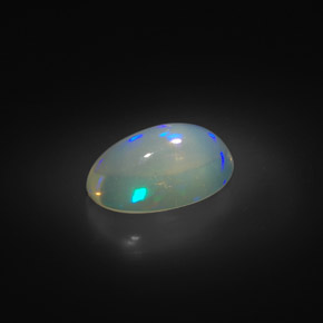 Opale multicolore naturelle coupe ovale, 2,00 ct, transparent