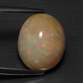 Opale multicolore naturelle coupe ovale, 7,28 ct, opaque