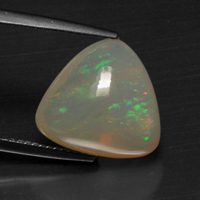 Opale multicolore naturelle transparent, 6,17 ct, transparent / translucide