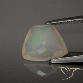 Opale Multicolore naturelle Fantaisie, 1.77 ct, Transparent / Translucide