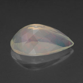 Opale multicolore naturelle en forme de poire, 2,21 ct, transparent