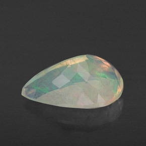 Opale multicolore naturelle en forme de poire, 2,73 ct, transparent