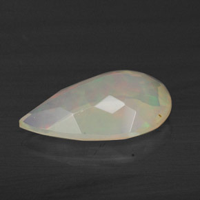 Opale multicolore naturelle en forme de poire, 2,84 ct, transparent