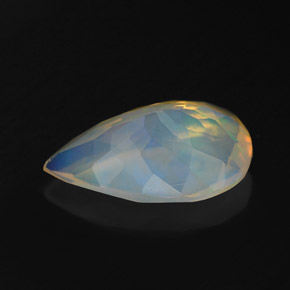 Opale multicolore naturelle en forme de poire, 1,98 ct, transparent