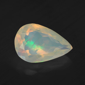 Opale multicolore naturelle en forme de poire, 2,16 ct, transparent