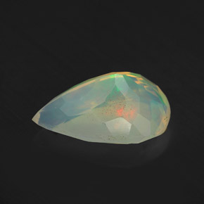 Opale multicolore naturelle en forme de poire, 2,16 ct, transparent