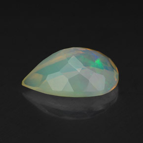 Opale multicolore naturelle en forme de poire, 1,93 ct, transparent
