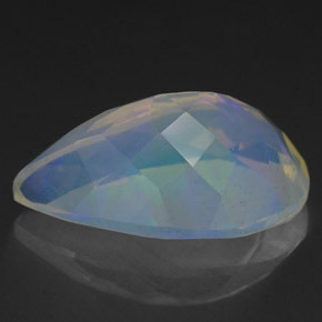 Opale multicolore naturelle en forme de poire, 2,80 ct, transparent