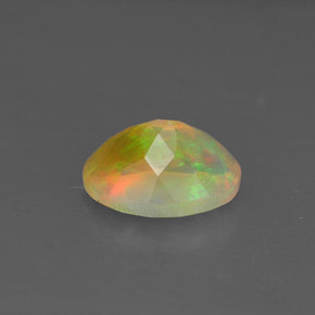 Opale multicolore naturelle transparent, 0,81 ct, transparent / translucide
