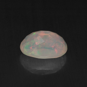 Opale multicolore naturelle transparent, 0,87 ct, transparent / translucide