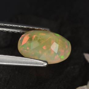 Opale jaune naturelle coupe ovale, 0,72 ct, translucide