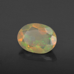 Opale multicolore naturelle transparent, 0,66 ct, transparent / translucide