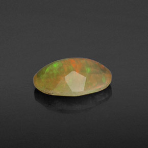 Opale multicolore naturelle transparent, 0,61 ct, transparent / translucide