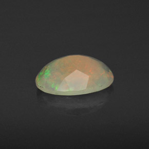 Opale multicolore naturelle transparent, 0,78 ct, transparent / translucide