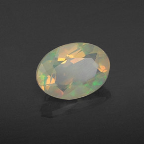 Opale multicolore naturelle transparent, 0,67 ct, transparent / translucide