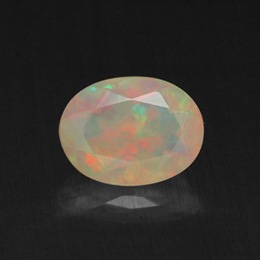 Opale multicolore naturelle transparent, 0,85 ct, transparent / translucide
