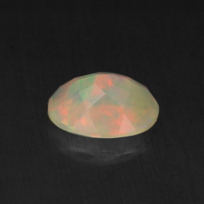 Opale multicolore naturelle transparent, 0,85 ct, transparent / translucide