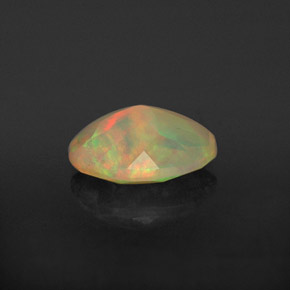 Opale multicolore naturelle transparent, 0,73 ct, transparent / translucide