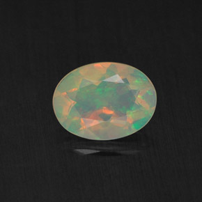 Opale multicolore naturelle transparent, 0,65 ct, transparent / translucide