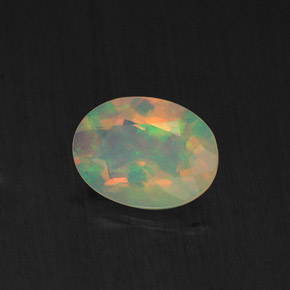 Opale multicolore naturelle transparent, 0,65 ct, transparent / translucide