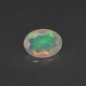 Opale multicolore naturelle transparent, 0,65 ct, transparent / translucide