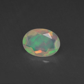 Opale multicolore naturelle transparent, 0,65 ct, transparent / translucide