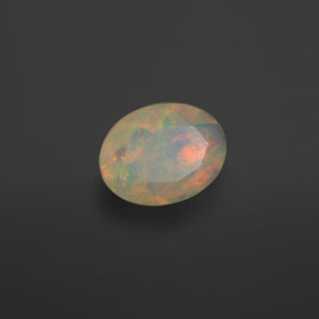 Opale multicolore naturelle transparent, 0,63 ct, transparent / translucide